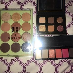 Eyeshadow palettes